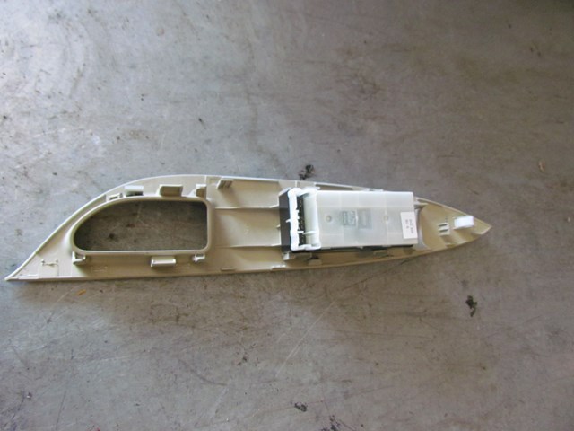 2008 Infiniti G35 Sedan Front RH Passenger Door Switch 