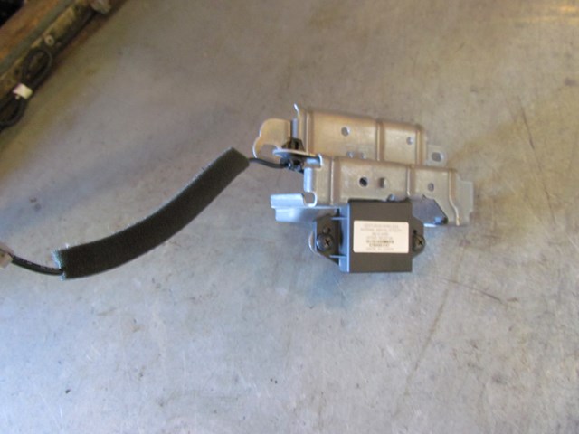 2008 Infiniti G35 Sedan Bluetooth Antenna 28212 JK600