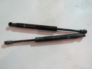 2007 2008 Infiniti G35 Sedan Trunk Struts 84430 JK000