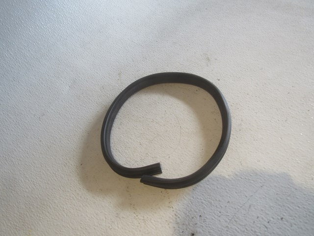 2008 Infiniti G35x Sedan Trunk Pass Through Seal