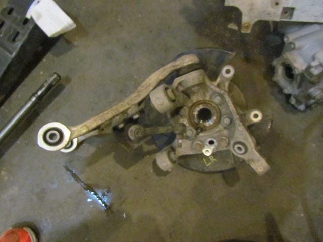 2008 Infiniti G35x Sedan Rear LH Spindle & Upper Control Arm