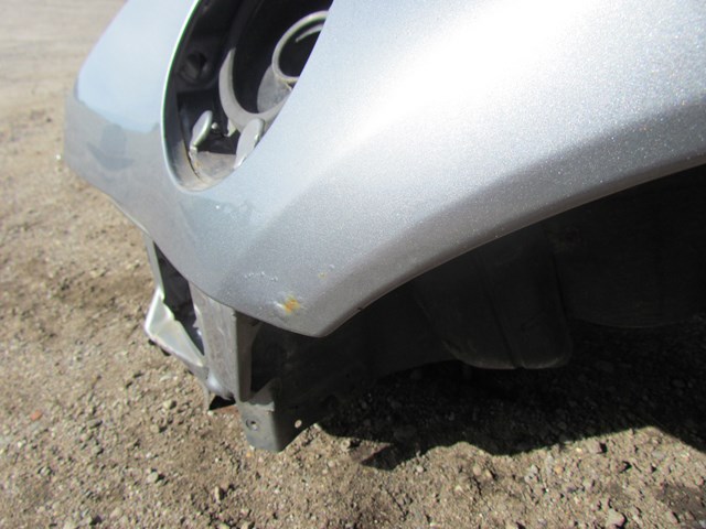 03 Nissan 350Z RH Passenger Quarter Panel- Small Dent
