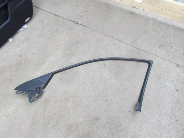 2006 Infiniti M35 M35x RH Passenger Sail Panel w/Window Trim