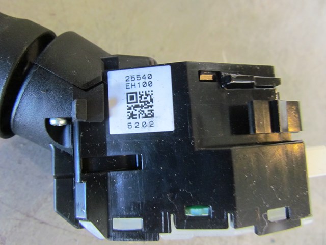 2006 Infiniti M35 M35x Turn Signal Column Switch 25540 EH100