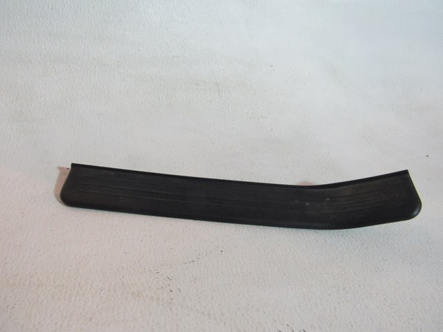 2006 2007 Infiniti M35 M35x Rear LH Driver Door Sill Trim 769B3 EG000