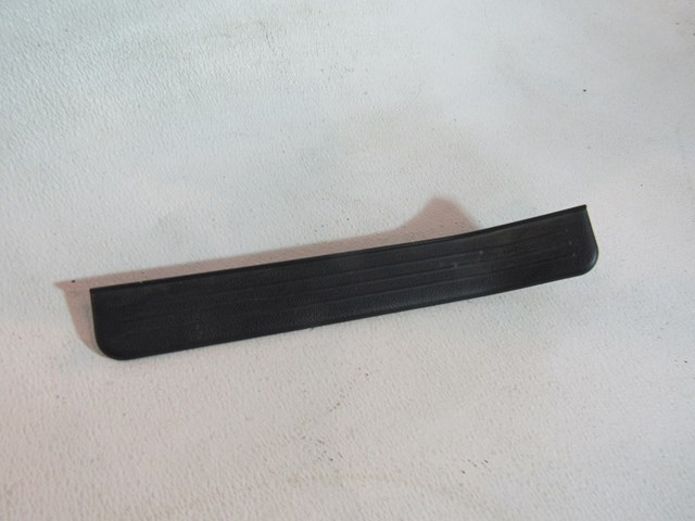 2006 2007 Infiniti M35 M35x Rear LH Driver Door Sill Trim 769B3 EG000
