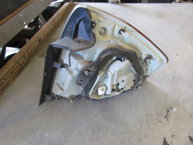 2006 Infiniti M35 M35x LH Driver Tail Light