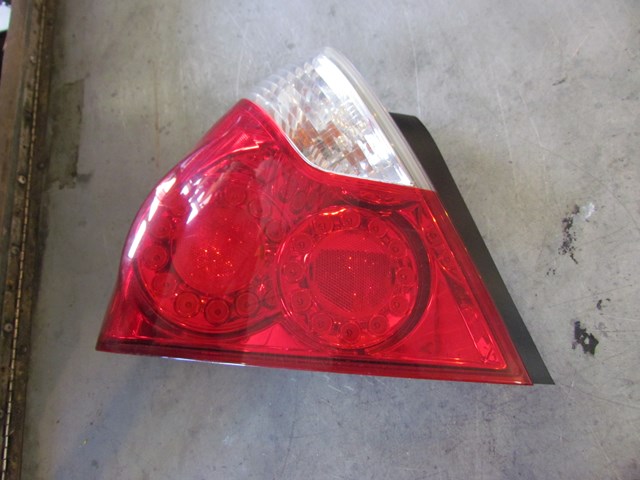 2006 Infiniti M35 M35x LH Driver Tail Light