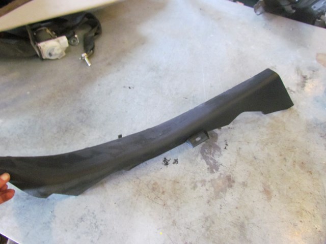 2006 Infiniti M35 M35x Rear RH Pass Seat Finish Trim 76917 EG000