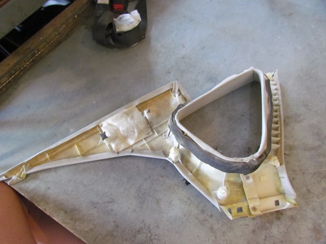 2006 Infiniti M35 M35x RH Passenger C Pillar Trim Panel