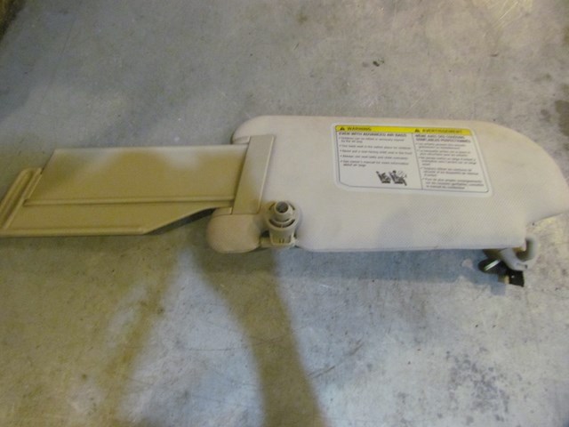 2006 Infiniti M35 M35x RH Passenger Large Sun Visor