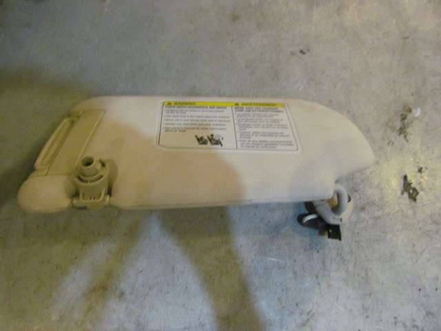 2006 Infiniti M35 M35x RH Passenger Large Sun Visor