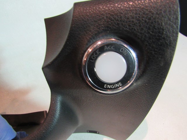 06 Infiniti M35LH Driver Knee  Under Steering Dash Panel Switches