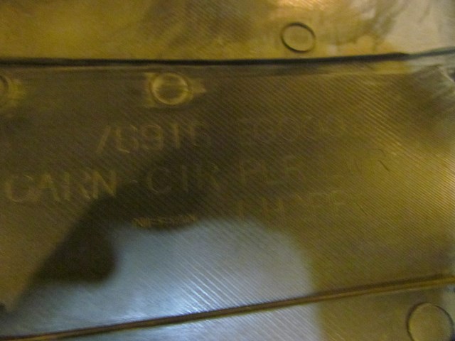 2006 Infiniti M35 M35x LH Driver Lower B Pillar 76916 EG000