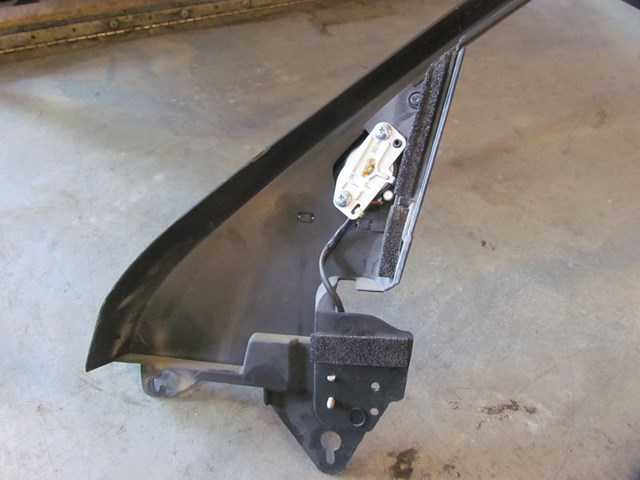 2006 Infiniti M35 M35x LH Driver Sail Panel, Trim & Tweeter