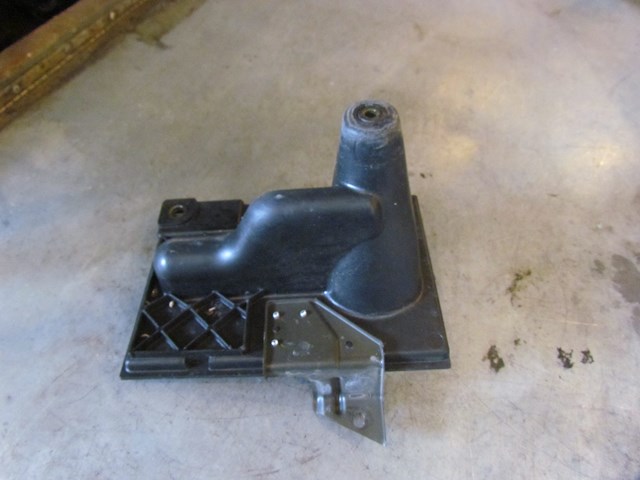 2006 Infiniti M35 M35x Battery Tray 64866 CG000