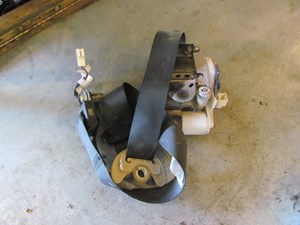 2006 Infiniti M35 M35x Front RH Passenger Seat Belt 