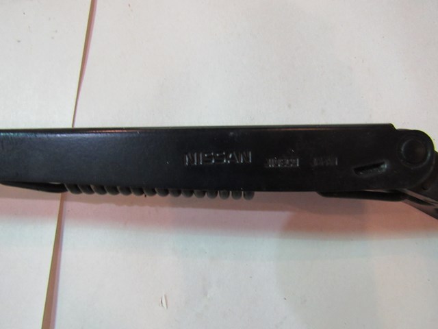 2006 Infiniti M35 M35x Windshield Wiper Arm Set