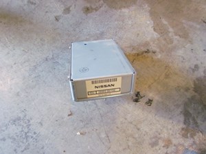 2006 Infiniti M35 M35x Power Distribution Module 285F0 EH100