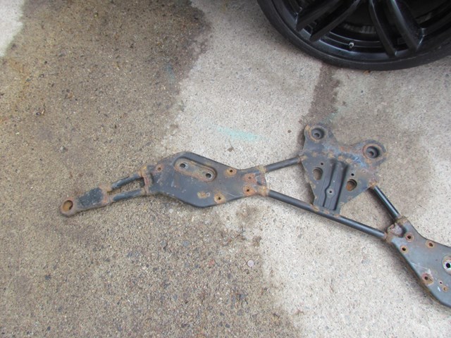 2006 Infiniti M35x AWD Front Subframe Crossmember Brace