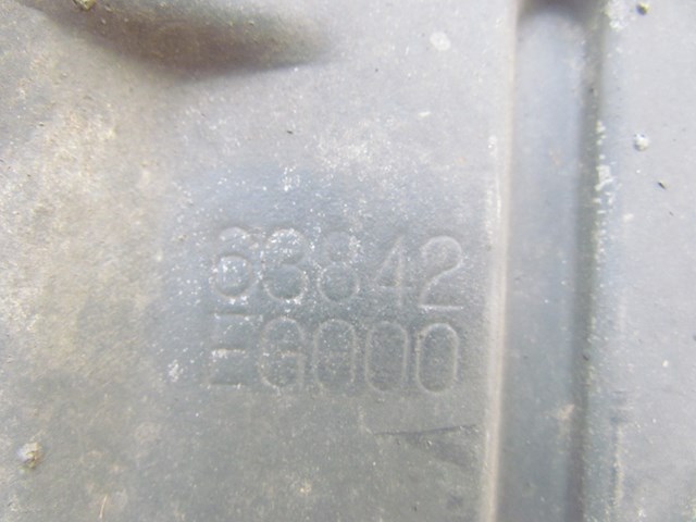 2006 Infiniti M35 M35x Front RH Pass Fender Liner Rear Portion