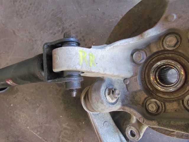 2006 Infiniti M35x Rear RH Spindle, Strut, & Upper Control Arm