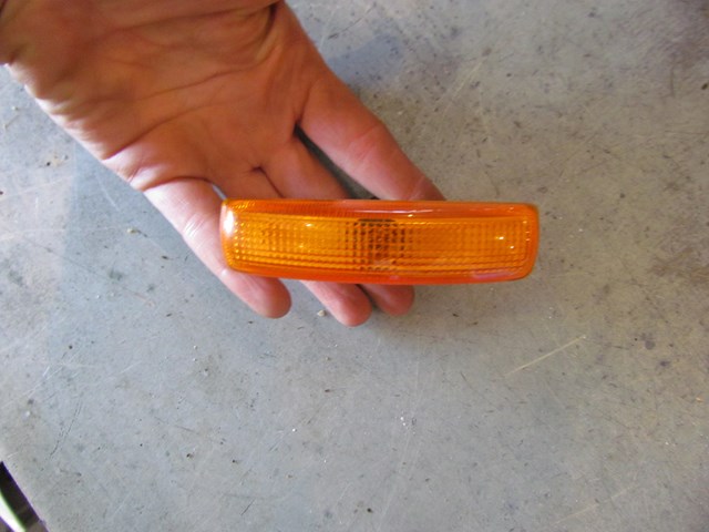 2006 Land Rover LR3 HSE Front LH Driver Sidemarker 