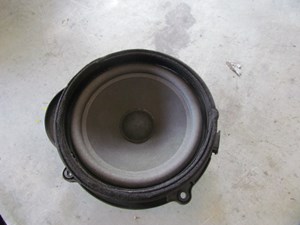 2006 Land Rover LR3 Front RH Pass Door Speaker XQM500300