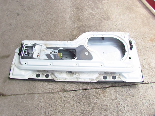 2006 Land Rover LR3 HSE Lower Hatch Tail Gate Lift Gate White