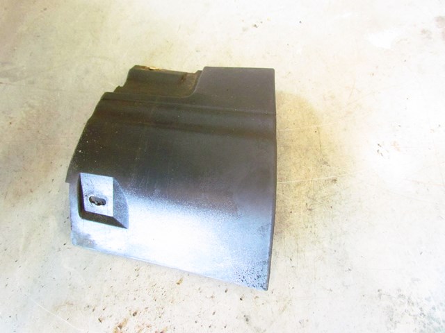 2006 Land Rover LR3 Front LH Driver Fender Extension 