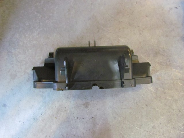 2006 Land Rover LR3 Center Console Lower Tray FDT500012