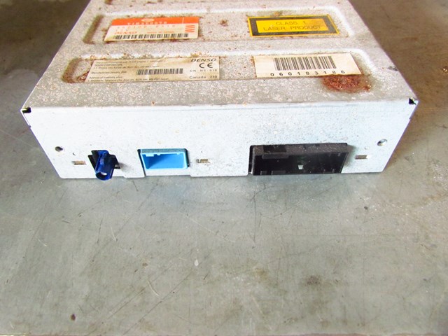 2006 Land Rover LR3 Navigation DVD Player YIB500070