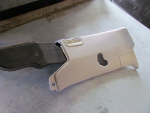 2006 Land Rover LR3 HSE LH Driver C Pillar Trim EMG500348