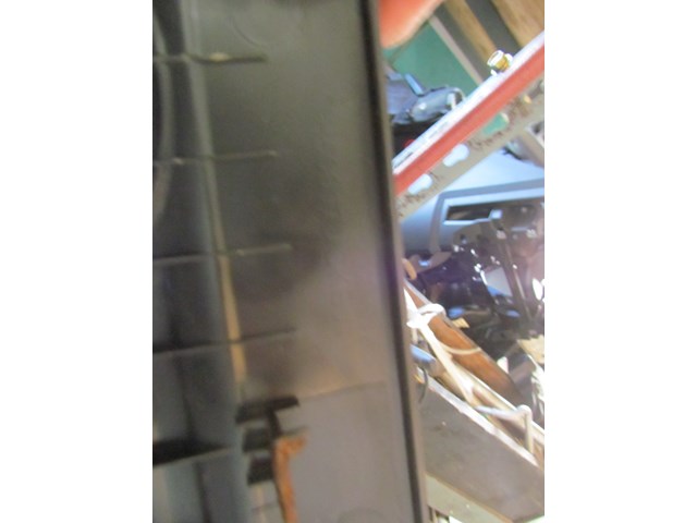 2006 Land Rover LR3 RH Passenger Door Sill Trim 