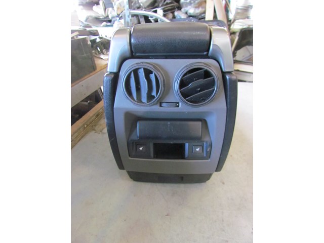 2006 Land Rover LR3 HSE HD Pkg Center Console Cooler