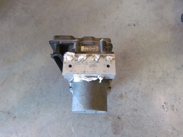 2006 Land Rover LR3 HSE ABS Pump SRB500164