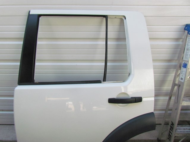 2006 Land Rover LR3 LH Driver Rear Door-See Description