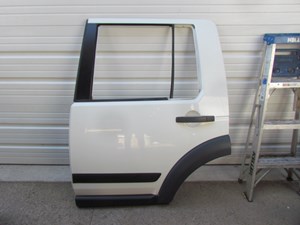 2006 Land Rover LR3 LH Driver Rear Door-See Description