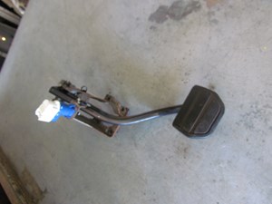 2006 Land Rover LR3 Brake Pedal SKB500031