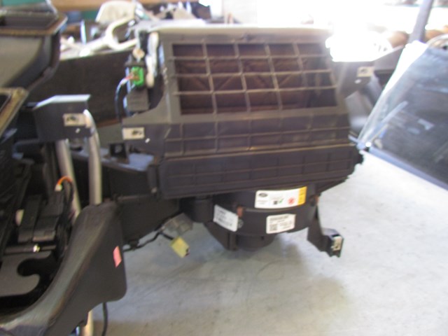 2006 Land Rover LR3 HSE Heater Core Assembly