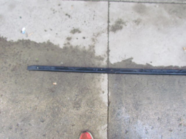 2006 Land Rover LR3 LH Driver Roof Rack Rail 
