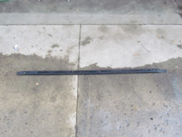 2006 Land Rover LR3 LH Driver Roof Rack Rail 