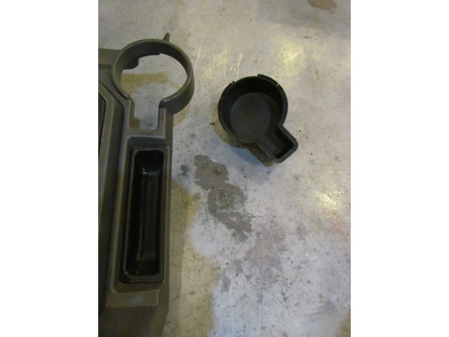 2006 Land Rover LR3 Shifter Trim Assy FJV500172