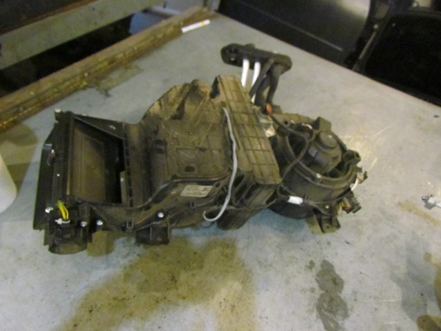 2006 Land Rover LR3 Rear Heater Core Assy JEC000787