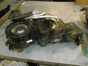 2006 Land Rover LR3 Rear Heater Core Assy JEC000787