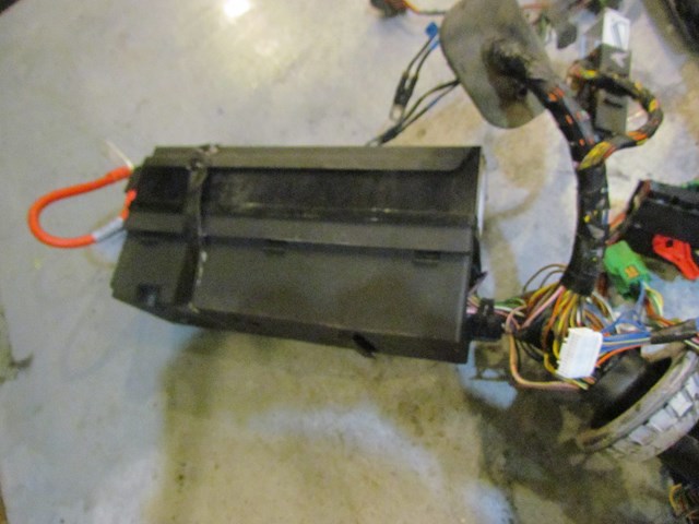 2006 Land Rover LR3 LHD Engine Wire Harness YMB505921A