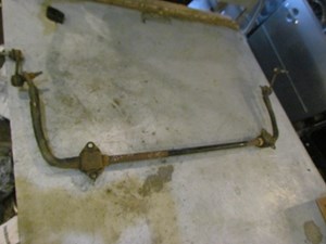 2006 Land Rover LR3 Rear Sway Bar w/Mounts & Links