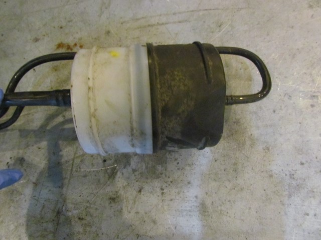 2006 Land Rover LR3 Air Suspension Silencer & Muffler w/Lines