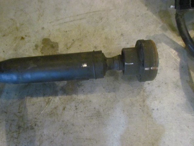 2006 Land Rover LR3 Front Driveshaft