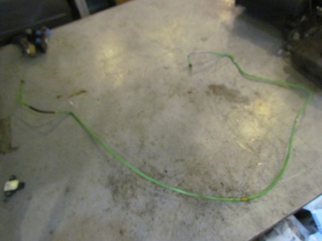 2006 Land Rover LR3 Front LH Driver Air Suspension Line